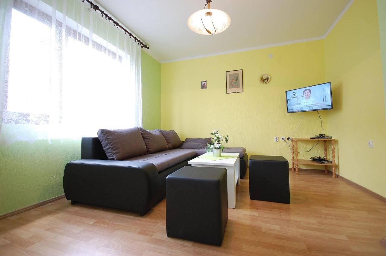 מאלינסקה Apartment Ivan By El-Pi Tours מראה חיצוני תמונה
